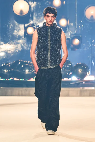 Look 39